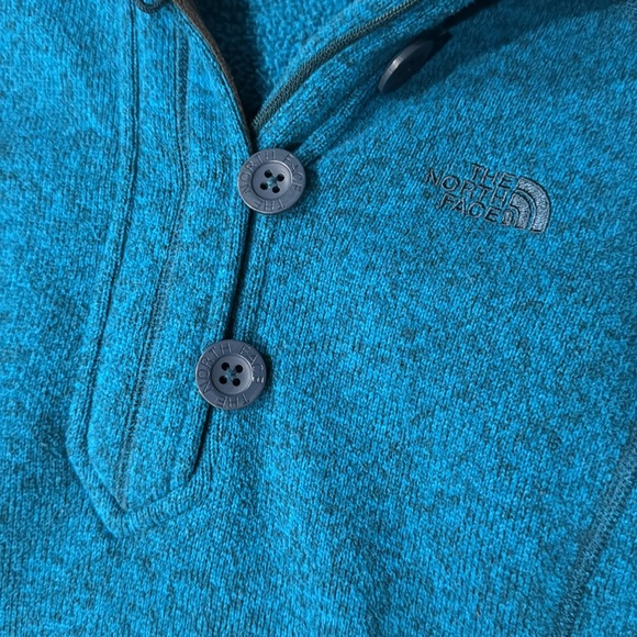 The North Face pullover sweater - Picture 6 of 6